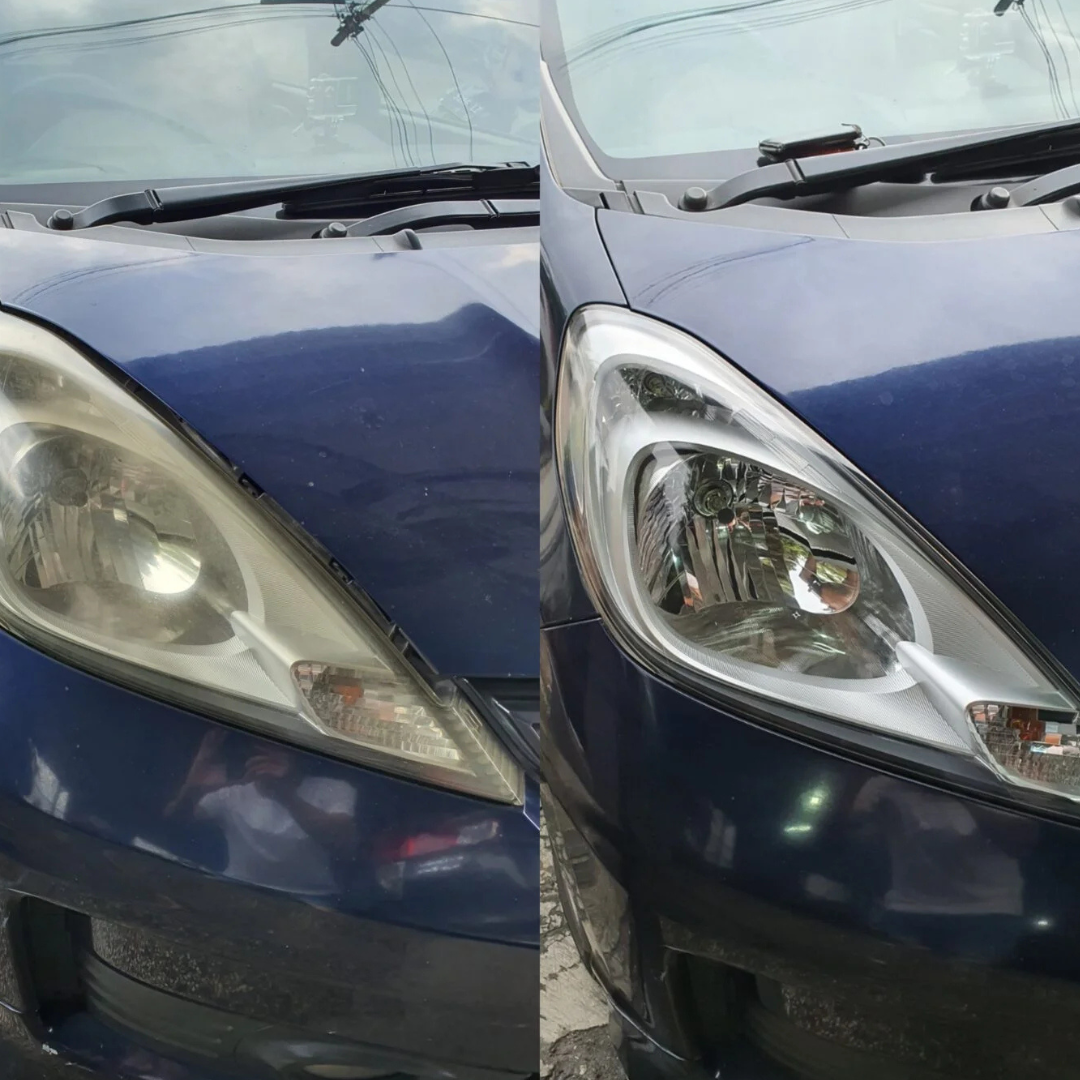 Perbandingan sebelum dan sesudah poles headlamp mobil dari kusam menjadi bening.